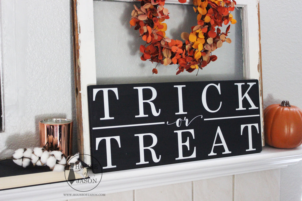 Trick or Treat, Halloween Decor, Trick or Treat Signs, Halloween Signs, Halloween, Black and White Halloween Decor, Halloween Mantle, Halloween signage, Front porch decor, fall decor, fall signs, autumn, trick or treat sign, house of jason 
